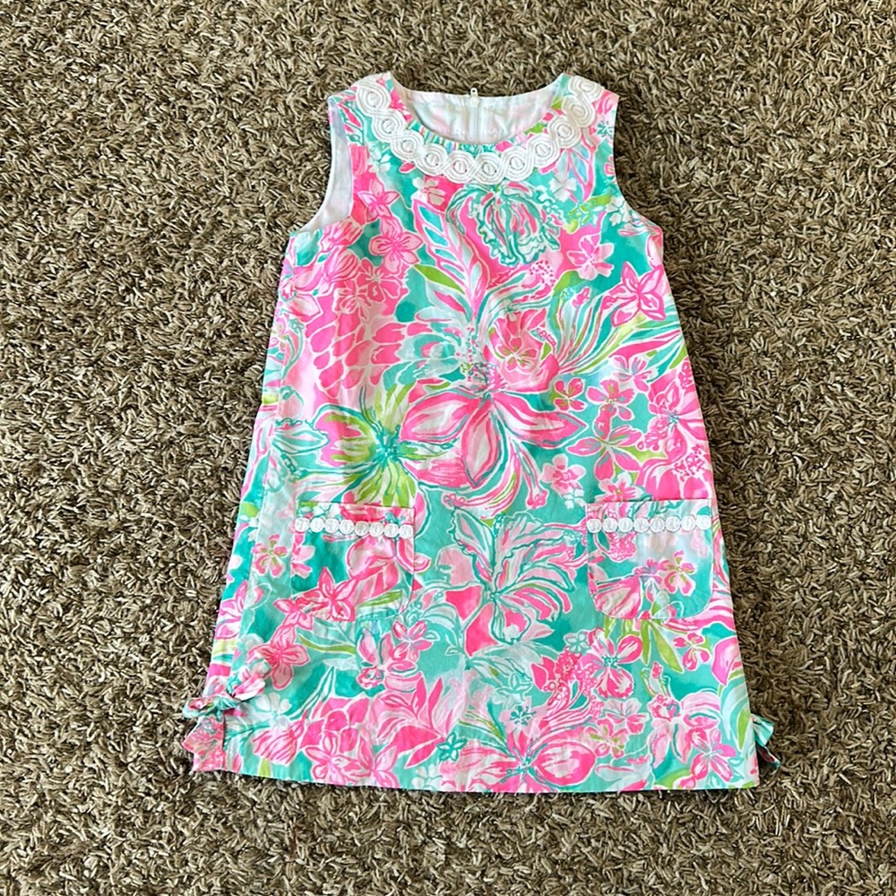 Girls size 6 Lilly Pulitzer knit shift dress